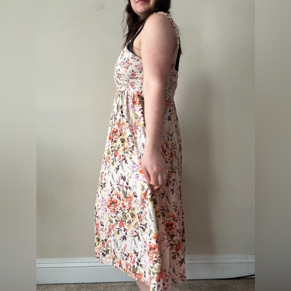 Angie Floral V-Neck Maxi Dress in Cream and Pink - Picture 3 of 8